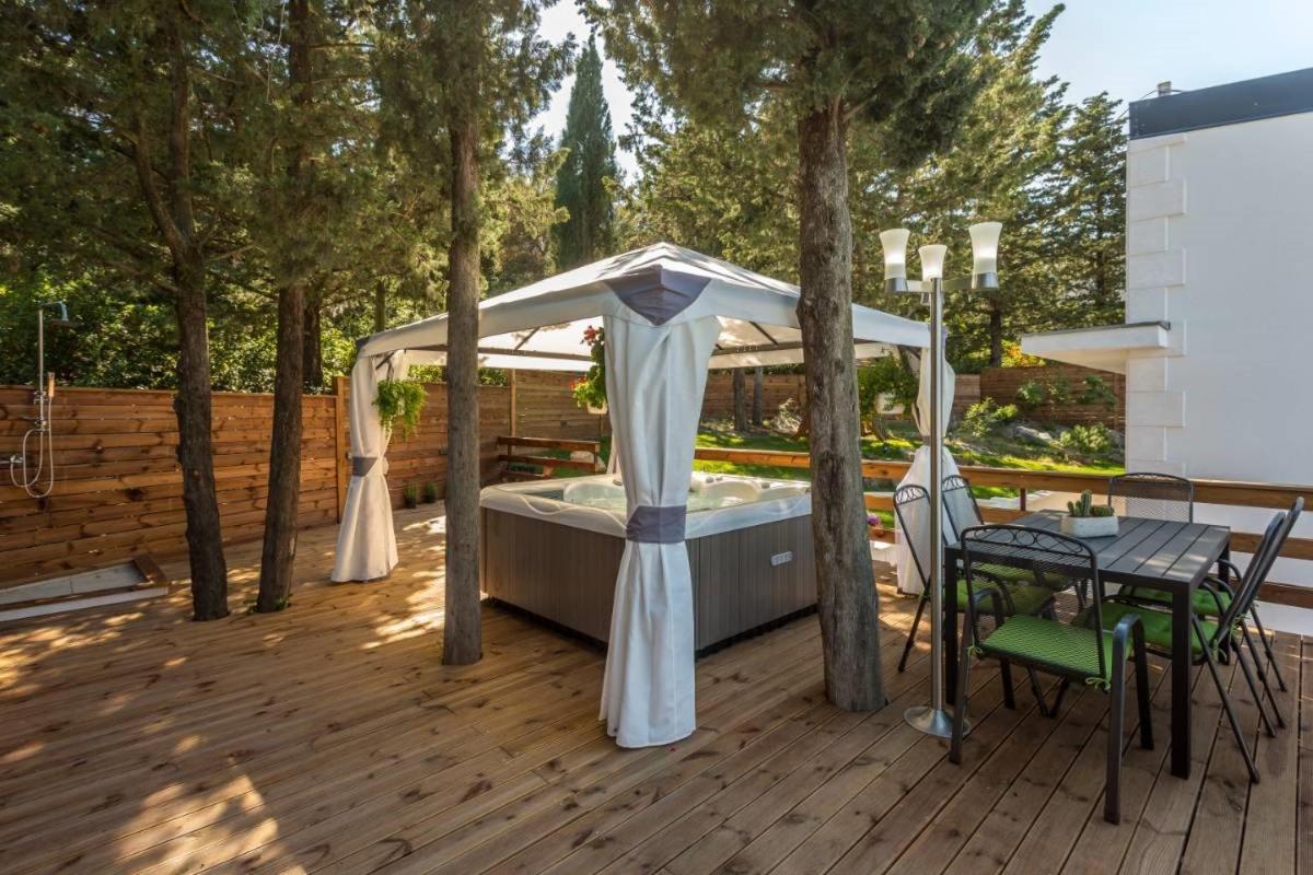 Villa Bila Vila Split - Where Life Meets Luxury & Nature Εξωτερικό φωτογραφία