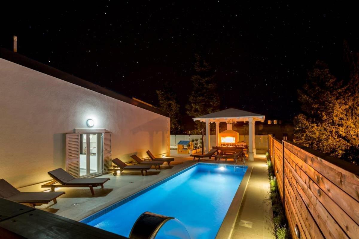 Villa Bila Vila Split - Where Life Meets Luxury & Nature Εξωτερικό φωτογραφία